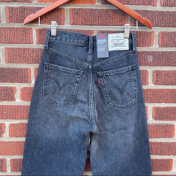 🆕 Levi’s Ribcage Straight Ankle High Rise Jean - Picture 10 of 14